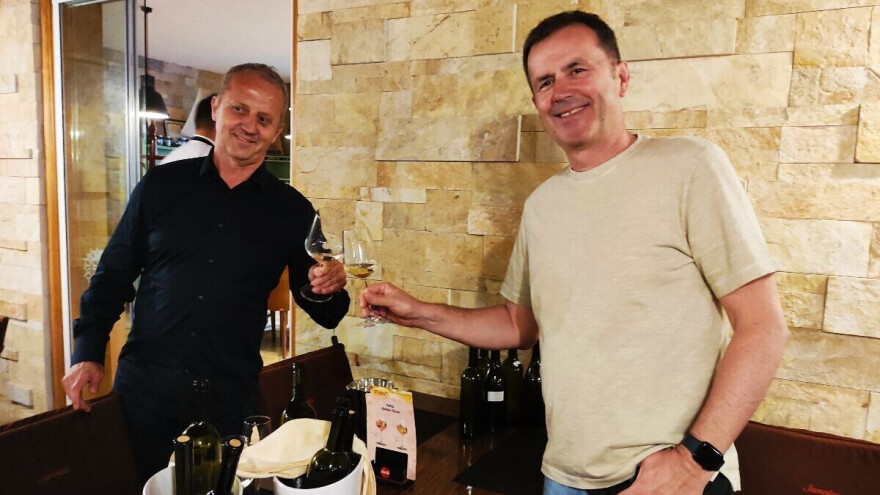 Vina od spašene Privlačke biline, Galca i Dugoveza – zvijezde večeri!