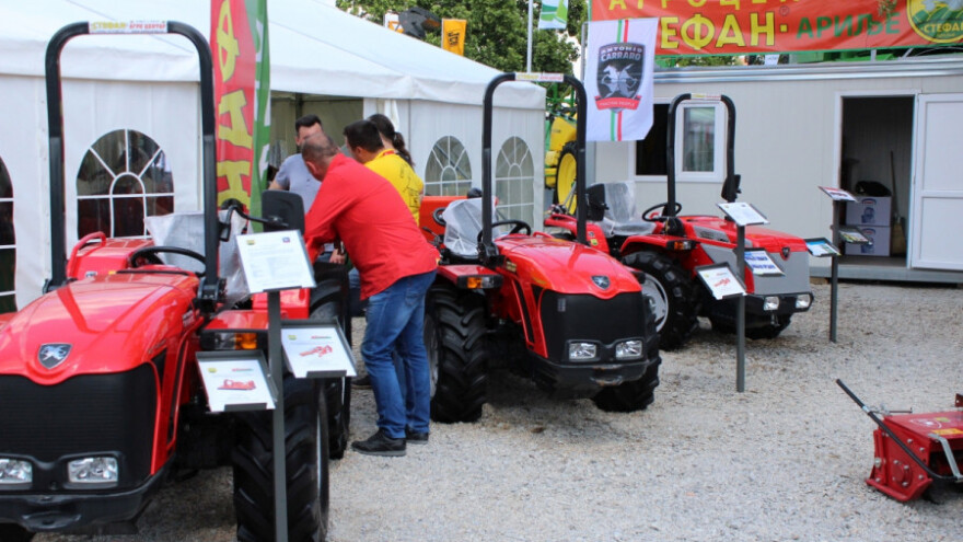 &quot;Stefan&quot; predstavlja voćarske traktore