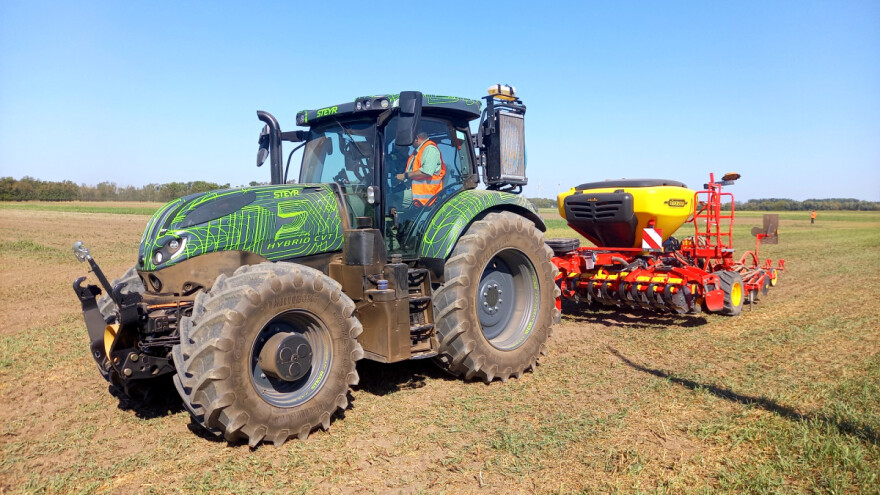 Steyr predstavio prototip svog prvog hibridnog traktora