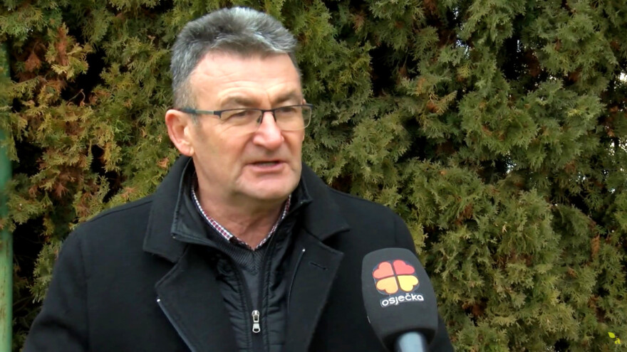 Schengen voćarima olakšao izvoz, ali voće bi da mogu prodavali turistima?