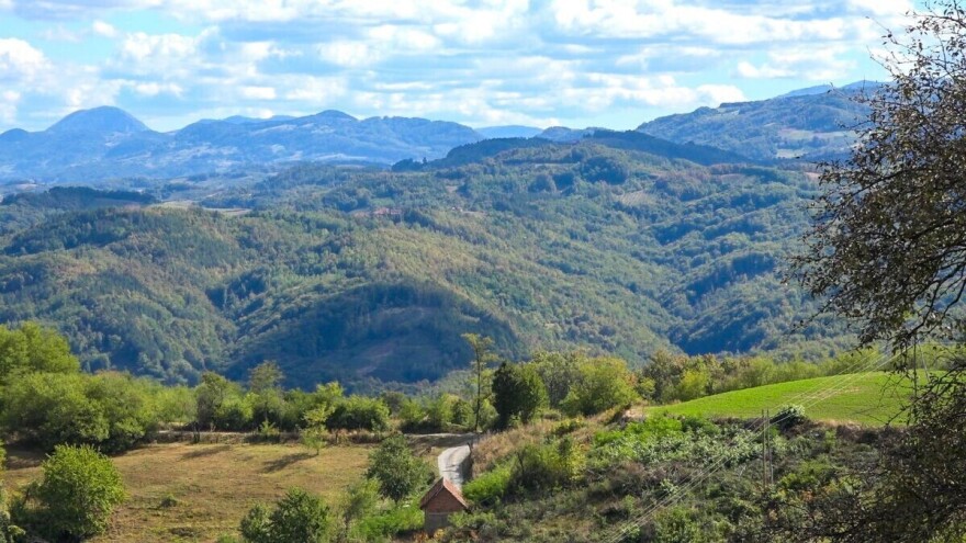 Promenljivo vreme do kraja nedelje: Ponegde slab prizemni mraz