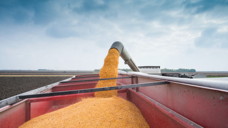 Suficit agrara veći za 49 odsto