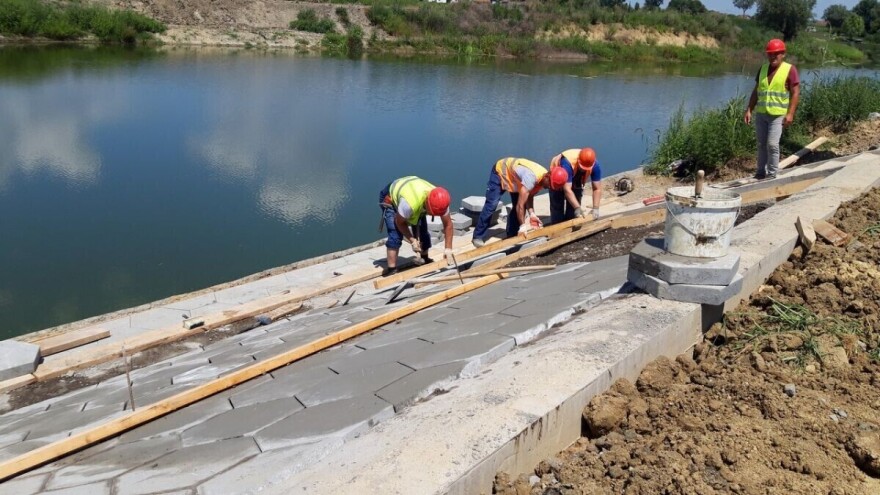 Uz sustav navodnjavanja niče i Agrotehnološki centar čije usluge će koristiti 200 OPG-ova