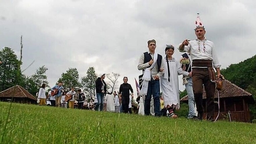 Cipele provodadžiji, veo protiv zlih očiju i bez supe za mladence