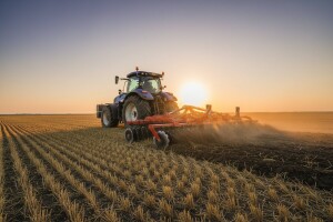 Švedski strojevi na slavonskim oranicama!