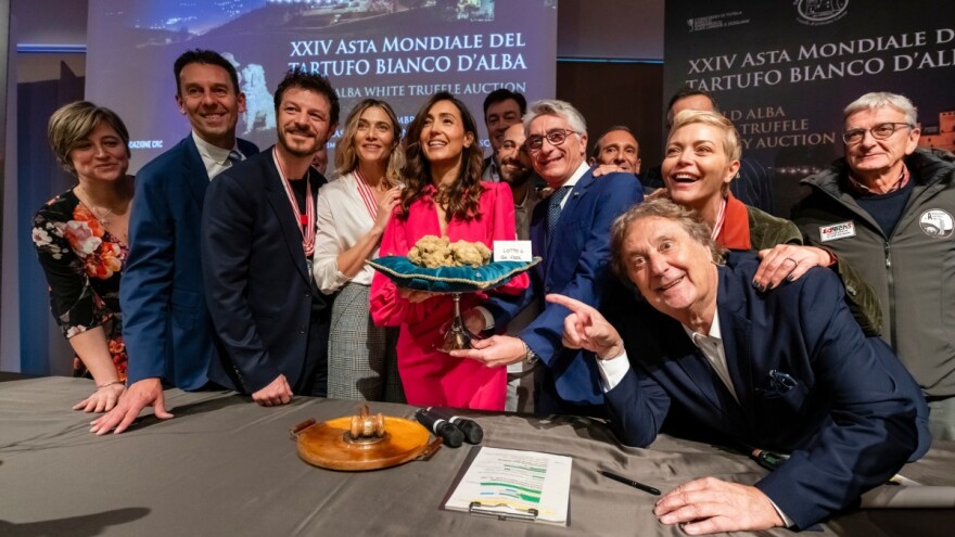 Kilogram belog tartufa prodat za 130.000 evra