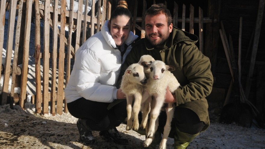 Kako se vole Bane i Tatjana Dačević, najmlađi stočari u Čajniču