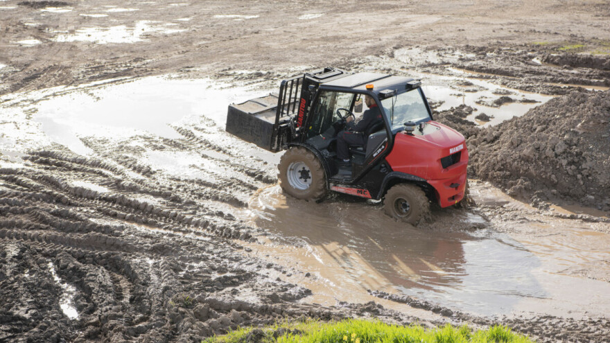 Tri nova Manitou stroja na Farm Showu, među njima i najbrži viličar za teške terene!