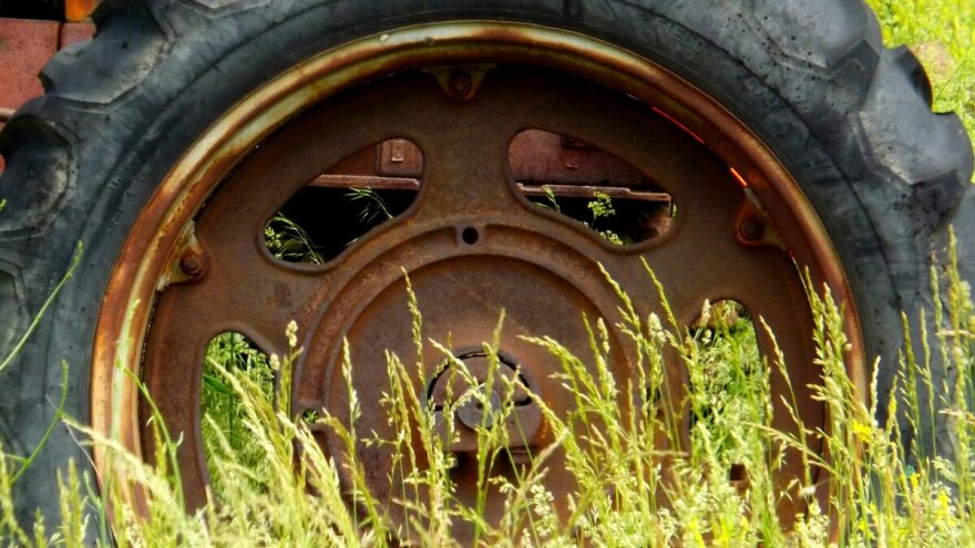 Još jedna prijevara: naručio traktor iz Engleske, ostao bez novca i stroja