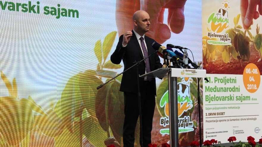 Imate pitanja o sigurnosti hrane za Tolušića i povjerenika EK Andriukaitisa? Prijavite se za dijalog s građanima