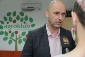 Tolušić: Manipulatori neće dobiti državnu zemlju!