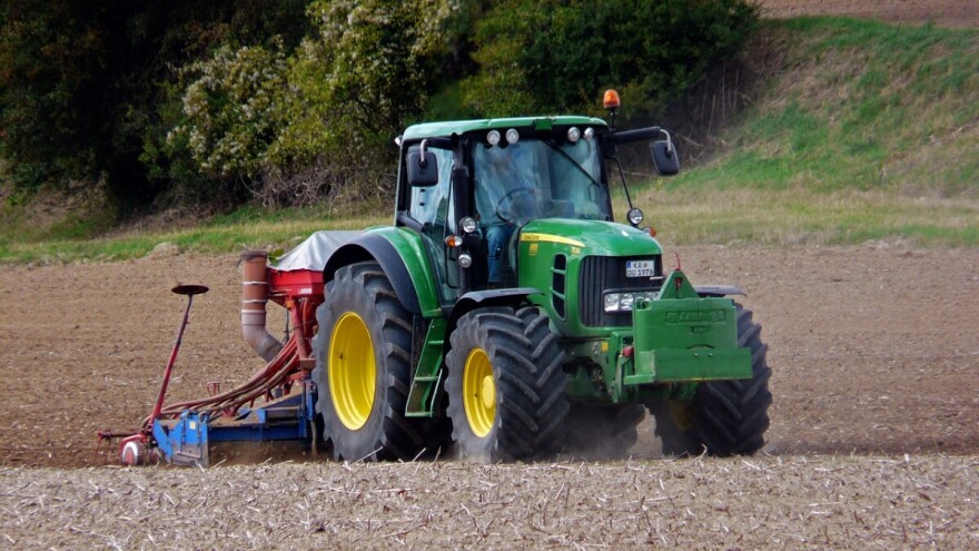 Poljoprivrednici zadovoljni: Razvojna banka smanjila kamatnu stopu i produžila rok otplate