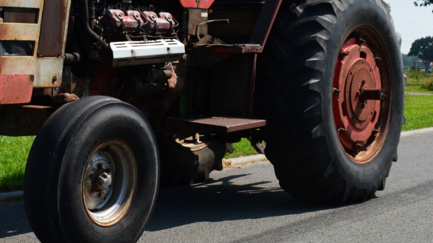 Voz udario u traktor - traktorista R.P. (54) podlegao povredama