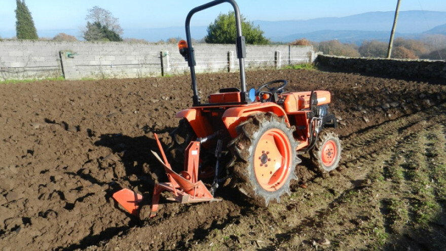 Obrada tla - orati ili malčirati?