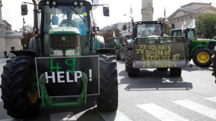 Traktorima na Pariz!