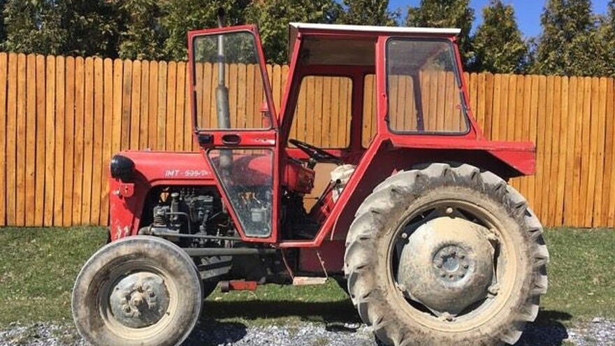 Živojin Popić: Poklanjam traktor i mašine za njivu