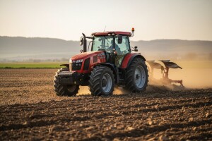 Traktor ArmaTrac 1104