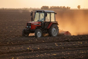 Traktor Belarus 300
