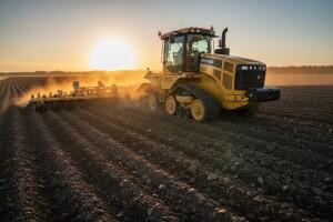 Traktor Challenger MT800C