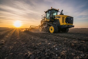 Traktor Challenger MT800C traktori za specijalnu primjenu