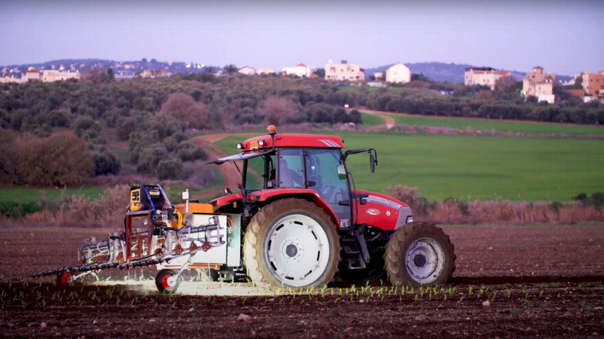 Hemijski div ulaže u novu tehnologiju za smanjenje pesticida