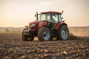 Traktor EuroWolf 554