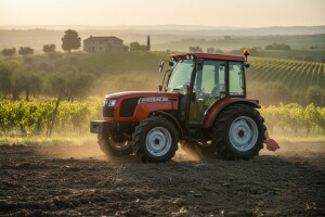 Traktor Hittner Ecotrac 30