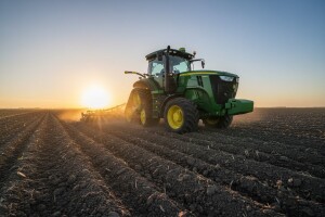 Traktor John Deere 6030