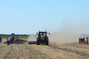 Više od 2.000 zahteva za kupovinu traktora