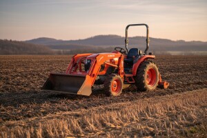 Traktor Kubota L