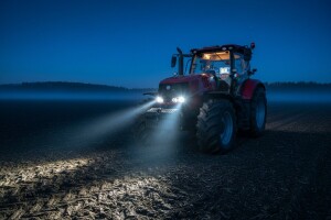 Traktor Lindner Geotrac 114