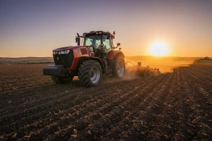 Traktor Massey Ferguson 8600