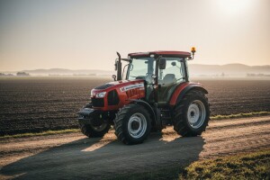 Traktor McCormick X4