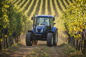 Traktor New Holland T4000 Deluxe/SuperSteer