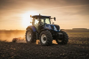 Traktor New Holland T5
