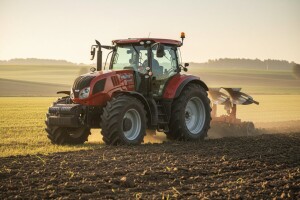 Traktor Valtra Versu