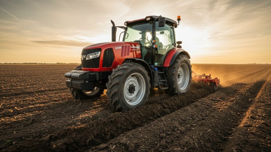 Traktor Yanmar EG700