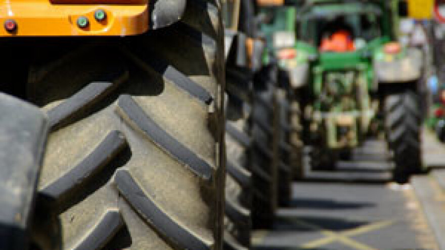 Poljoprivrednici do daljnjeg na cestama