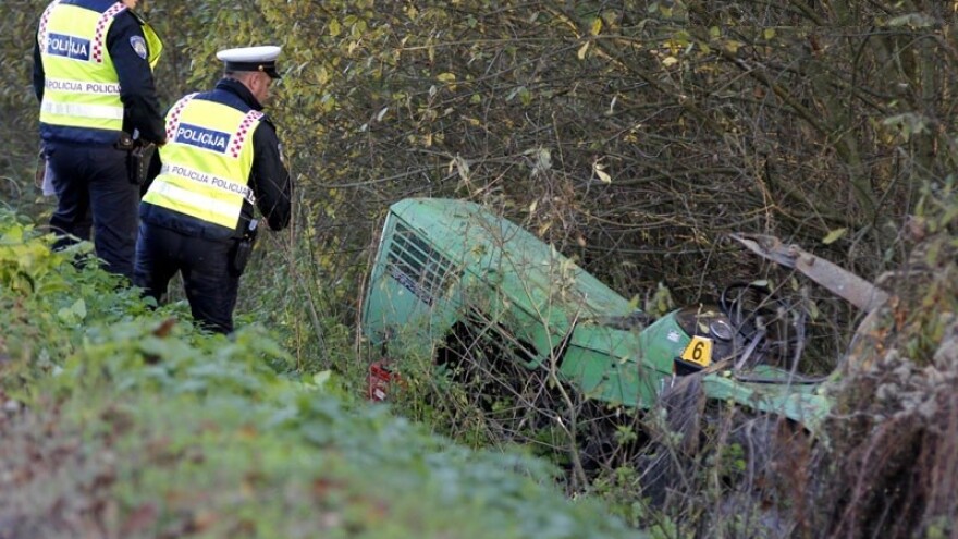 Traktorist naletio na staricu kod Jakšića!