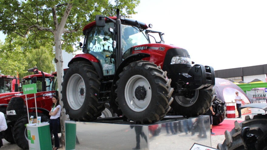 Država će ove godine povećati subvencije za kupovinu traktora?