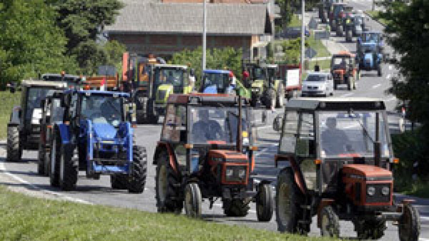 Poljoprivrednici: Krećemo po pomoć od predsjednika Josipovića