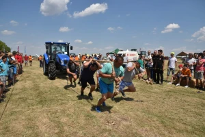Šesta Traktorijada u Banatskom Novom Selu