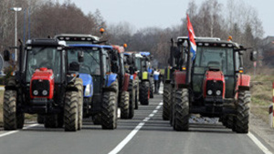 Poljoprivrednici usporili promet kroz Slavoniju