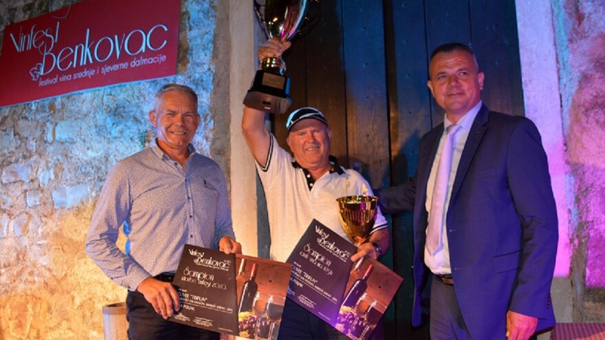 I bez vlastitog vinograda šampioni Festivala vina srednje i sjeverne Dalmacije!