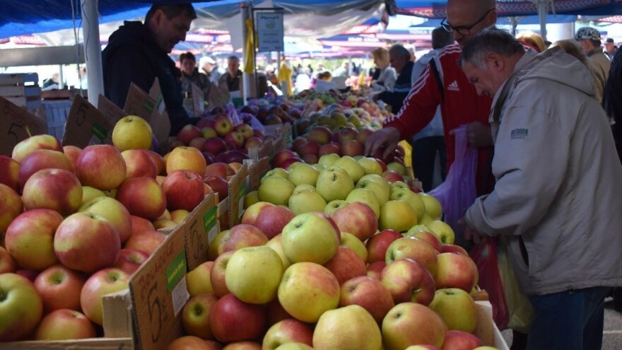 TISUP: U travnju niže cijene jabuka i krumpira