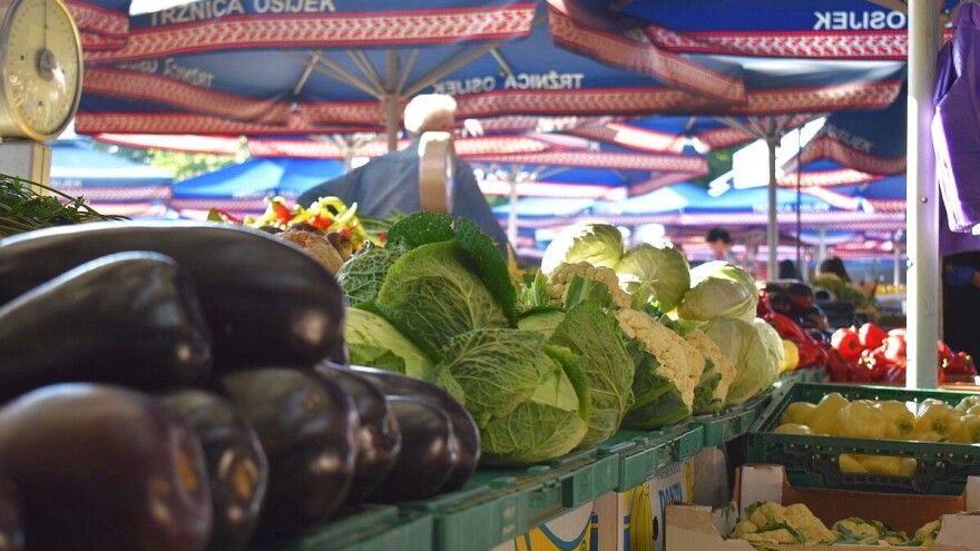 Hrana i (dez)informacije: Što potrošači znaju, a što misle da znaju?