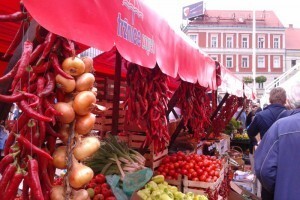 Pojačan nadzor poreznika na tržnicama i sajmovima