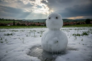 Tuča i nevrijeme - materijal za ljetnog snješka!