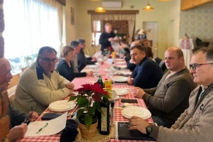 U Garešnici održan sastanak Udruge obiteljskih poljoprivrednih gospodarstava Hrvatske