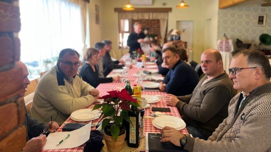 U Garešnici održan sastanak Udruge obiteljskih poljoprivrednih gospodarstava Hrvatske